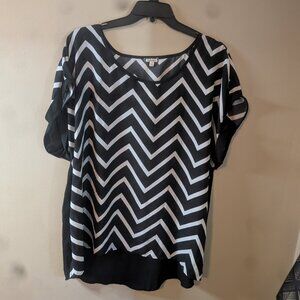 Chevron black and white blouse